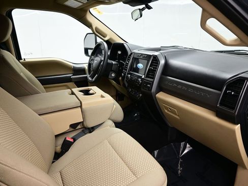 Used 2021 Ford F250 XLT w/ XLT Premium Package AWD/4WD image 10