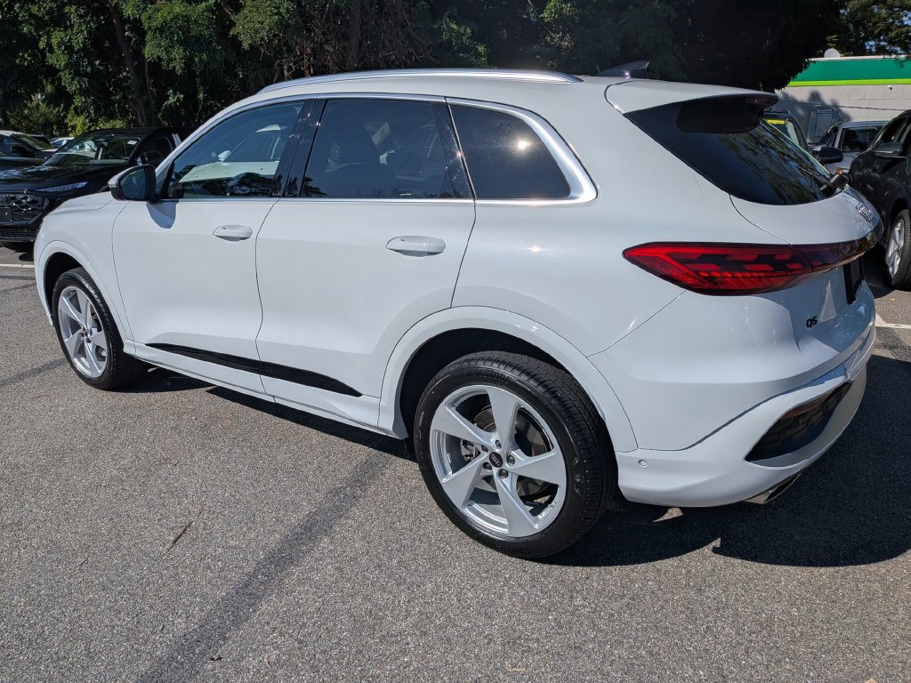 Used 2025 Audi Q5 Premium w/ Premium Plus AWD/4WD image 5
