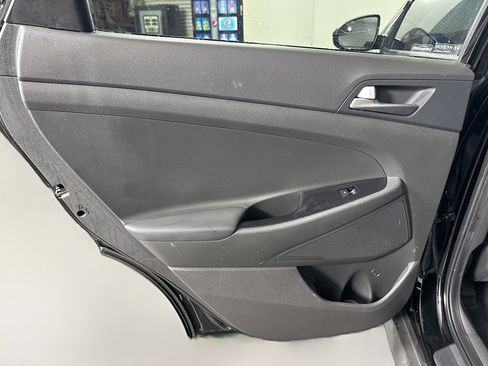 Used 2017 Hyundai Tucson SE image 25