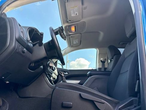 Used 2022 Chevrolet Colorado LT w/ LT Convenience Package RWD image 10
