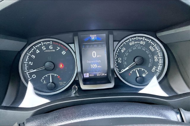 Used 2021 Toyota Tacoma TRD Sport w/ TRD Premium Sport Package AWD/4WD image 22