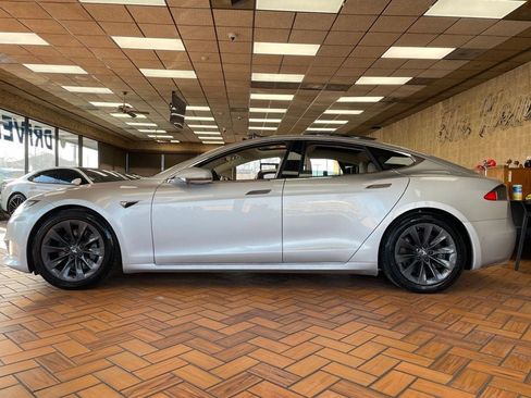 Used 2017 Tesla Model S 75D image 6