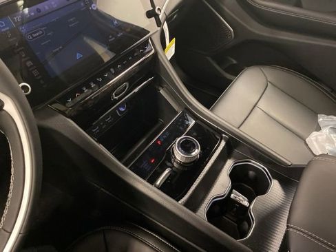 New 2026 Jeep Grand Cherokee Limited w/ Limited Altitude Package image 15