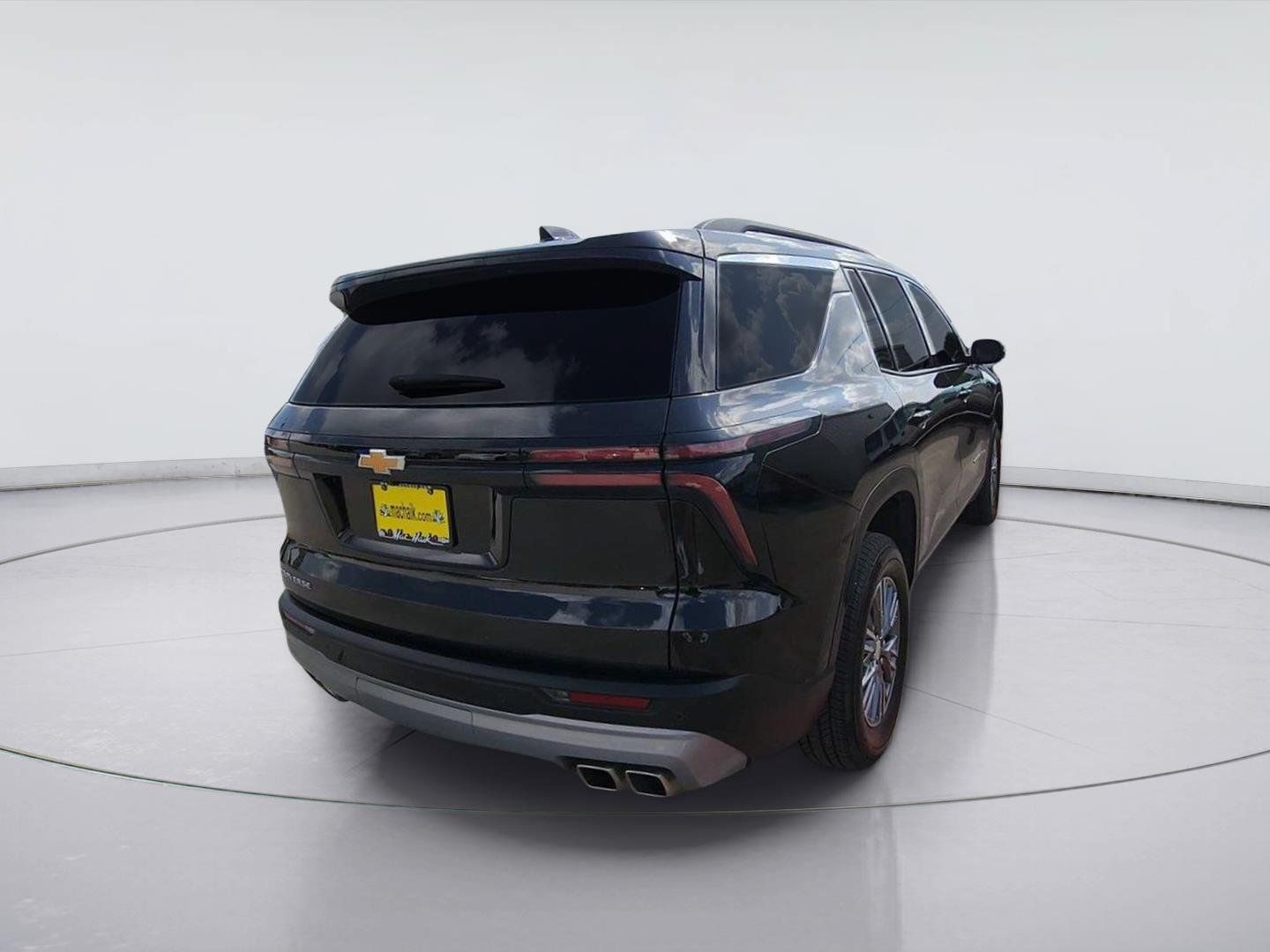 Certified 2025 Chevrolet Traverse LT FWD image 8