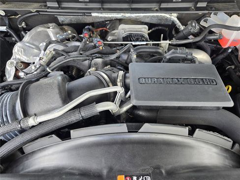 Used 2025 Chevrolet Silverado 2500 LTZ w/ LTZ Plus Package AWD/4WD image 31