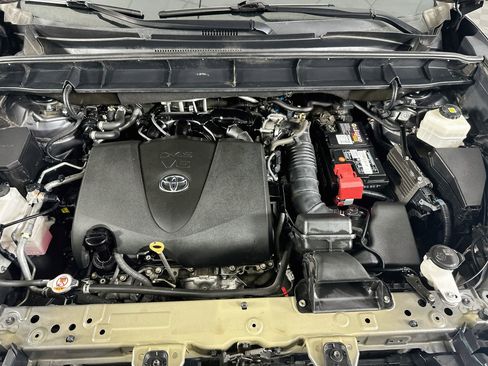 Used 2020 Toyota Highlander Limited AWD/4WD image 36