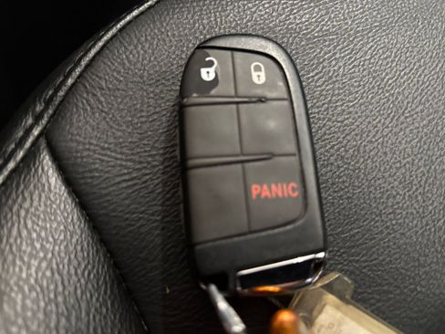 Used 2025 Jeep Compass Trailhawk AWD/4WD image 20