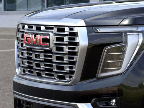 New 2026 GMC Yukon XL Denali w/ Denali Reserve Package image 13