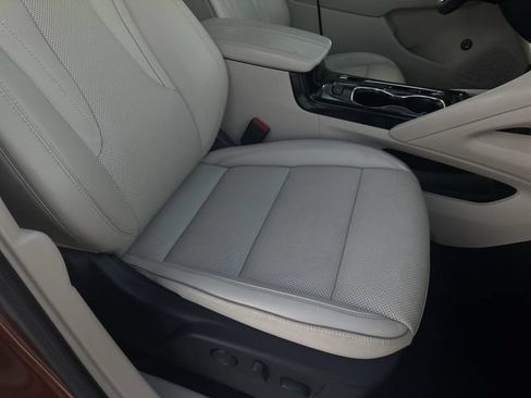 Used 2021 Buick Envision Essence FWD image 26