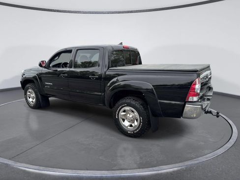 Used 2012 Toyota Tacoma 4x4 Double Cab w/ SR5 Pkg image 3