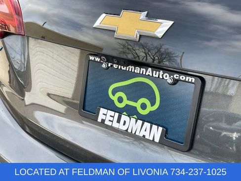 Used 2020 Chevrolet Bolt Premier w/ Infotainment Package FWD image 30