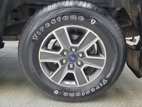 Used 2017 Ford F150 XLT w/ Equipment Group 302A Luxury image 31