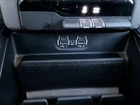Used 2024 RAM 1500 Laramie image 16