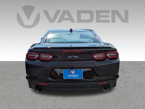 Used 2022 Chevrolet Camaro LT w/ Technology Package image 24