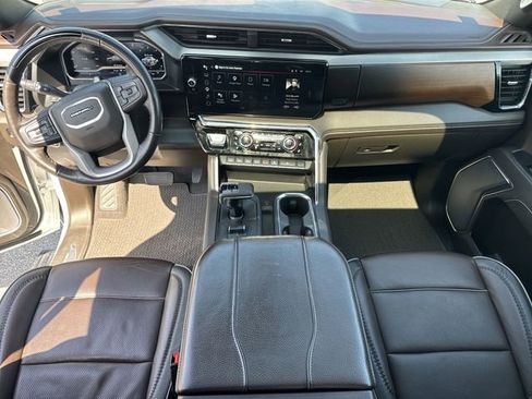 Used 2025 GMC Sierra 1500 Denali AWD/4WD image 21