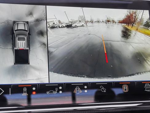 Used 2024 Chevrolet Silverado 1500 ZR2 w/ Technology Package image 45