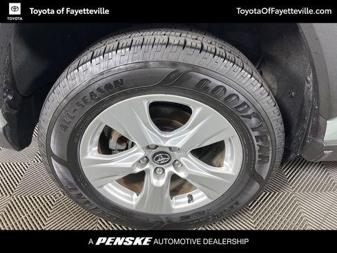 Used 2020 Toyota RAV4 XLE image 16