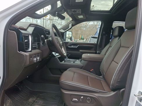 New 2026 GMC Sierra 3500 Denali w/ Denali Reserve Package image 13