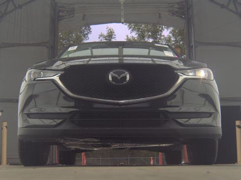 Used 2021 MAZDA CX-5 Touring w/ Touring Preferred SV Package image 4