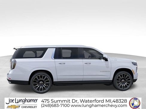 New 2026 Chevrolet Suburban High Country AWD/4WD image 5