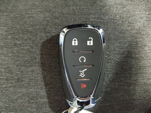 Used 2023 Chevrolet Equinox LT image 32