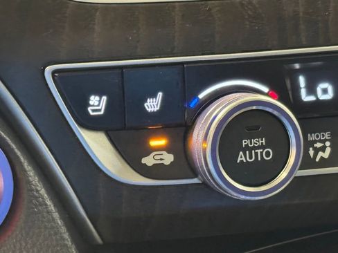 Used 2018 Honda Accord Touring image 43