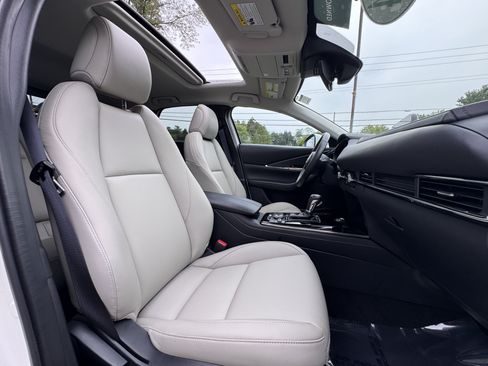 Certified 2024 MAZDA CX-30 AWD 2.5 S w/ Preferred Package image 13