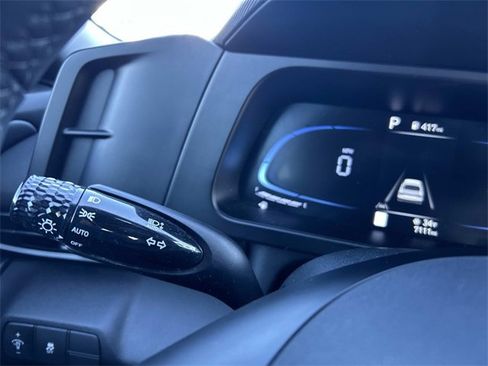 Used 2025 Hyundai Elantra Sport image 25