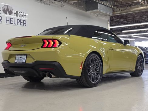 Used 2025 Ford Mustang GT Premium w/ GT Performance Package RWD image 16