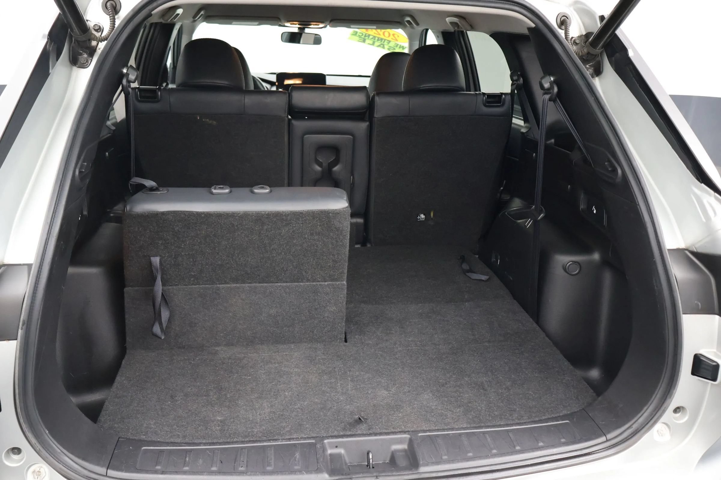Used 2024 Mitsubishi Outlander FWD image 18