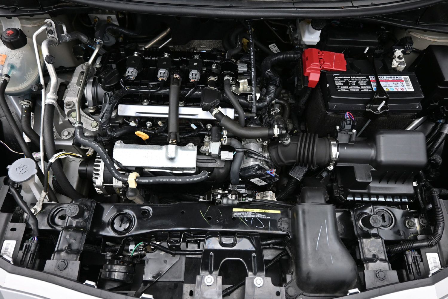 Used 2025 Nissan Versa SV FWD image 23