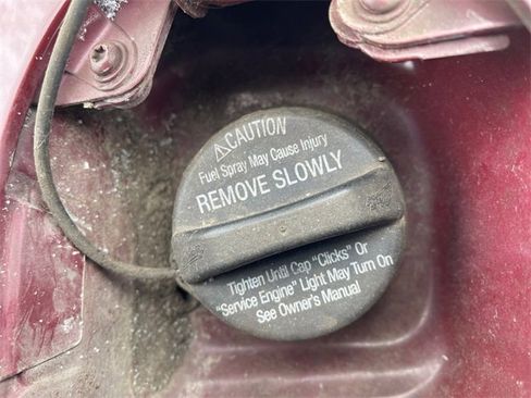 Used 1999 Buick Park Avenue w/ Seating Pkg image 23