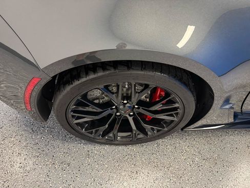 Used 2019 Chevrolet Corvette Z06 RWD image 28