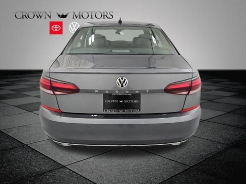 Used 2020 Volkswagen Passat 2.0T SEL FWD image 5