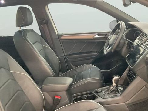 Certified 2023 Volkswagen Tiguan SEL R-Line AWD/4WD image 12