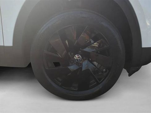 Used 2025 Volkswagen Atlas SE FWD image 4