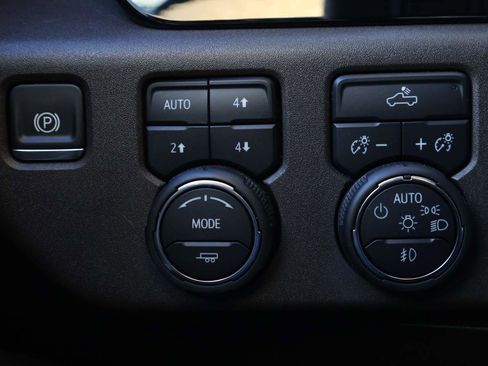 Used 2024 Chevrolet Silverado 1500 RST image 16