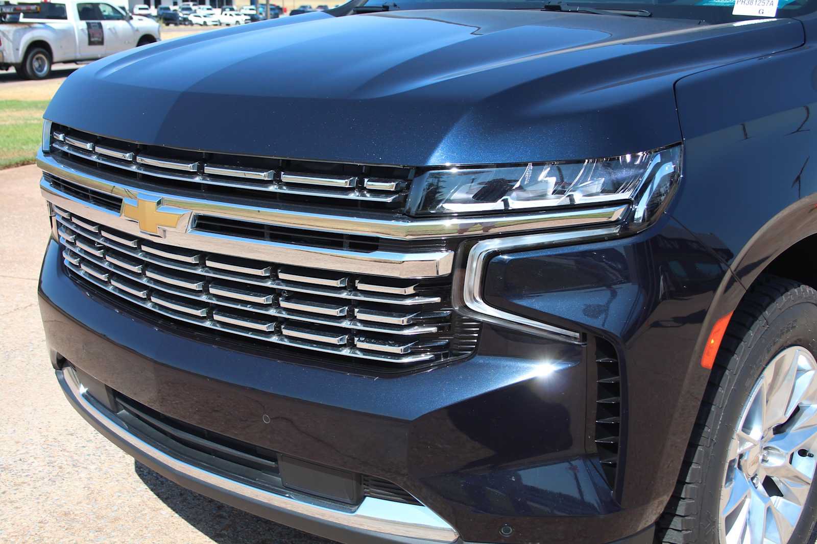 Used 2023 Chevrolet Tahoe Premier AWD/4WD image 15