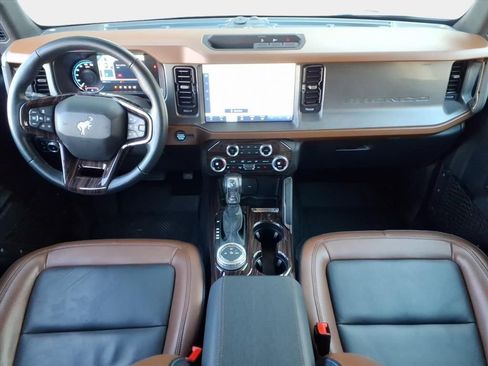 Used 2024 Ford Bronco Outer Banks image 21