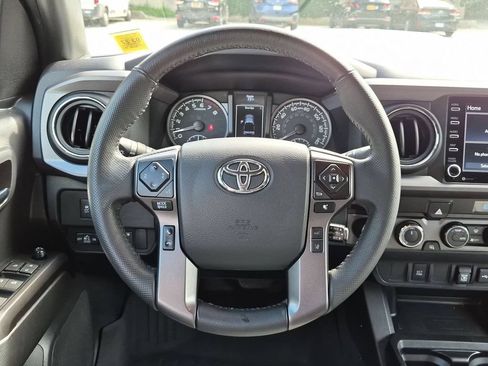 Used 2023 Toyota Tacoma TRD Sport AWD/4WD image 13