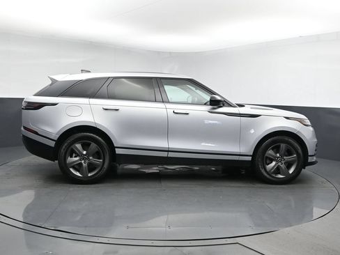 Used 2025 Land Rover Range Rover Velar Dynamic SE AWD/4WD image 3