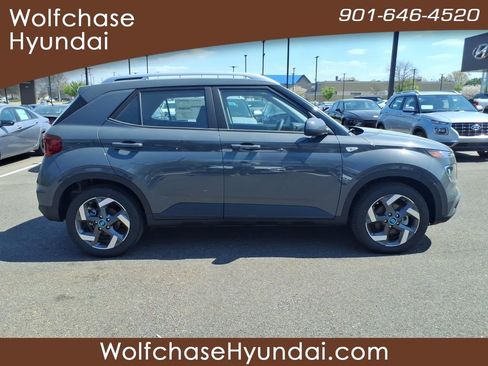 New 2026 Hyundai Venue SEL image 6