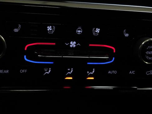 Used 2022 Jeep Grand Cherokee L Overland w/ Luxury Tech Group IV image 61