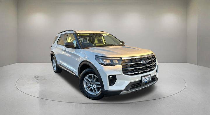 Certified 2025 Ford Explorer Active w/ Active Comfort Package RWD image 1