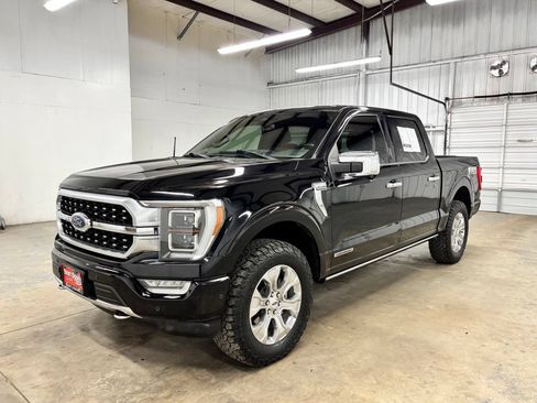 Used 2022 Ford F150 Platinum w/ Equipment Group 701A High AWD/4WD image 3