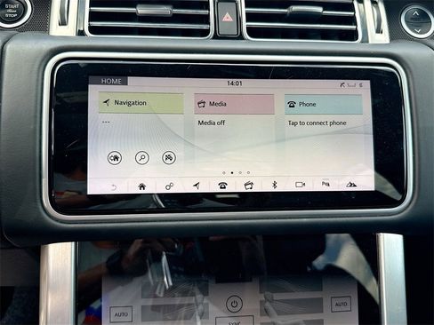 Used 2019 Land Rover Range Rover Supercharged image 16