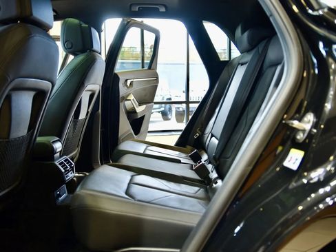 Used 2024 Audi Q3 2.0T Premium image 19