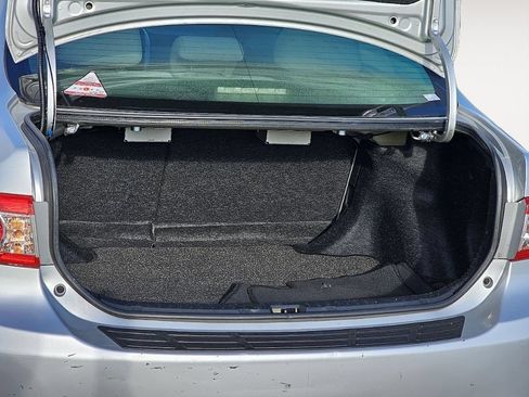 Used 2011 Toyota Corolla LE FWD image 12