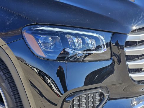 Certified 2025 Mercedes-Benz GLS 450 4MATIC image 6