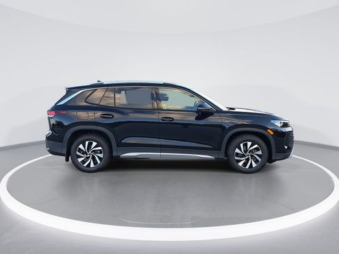 New 2026 Volkswagen Tiguan S image 2